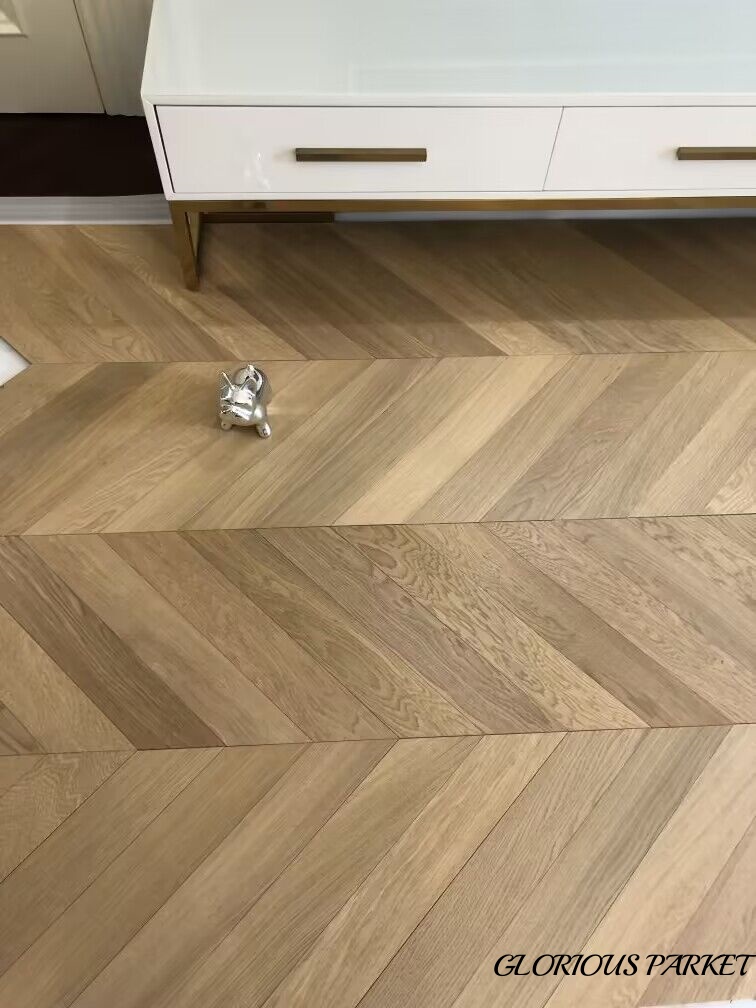 Chevron- Oak